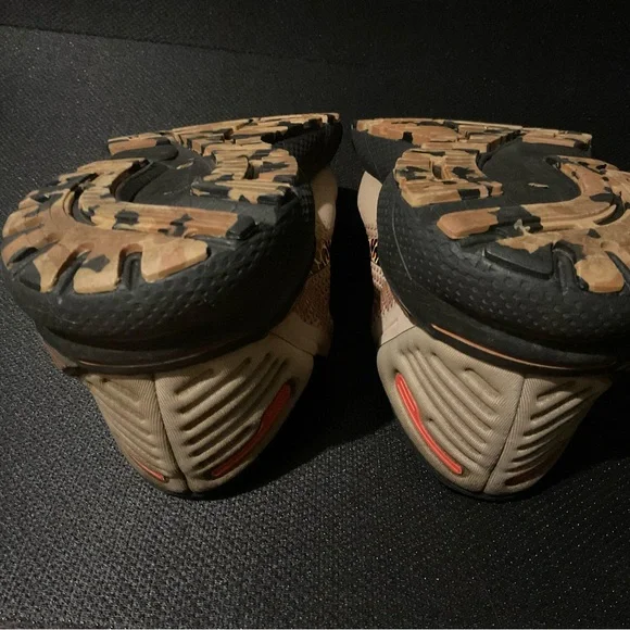 Brooks Tan and Black Running Shoes with Leopard Detail women’s size 9 - Picture 8 of 10